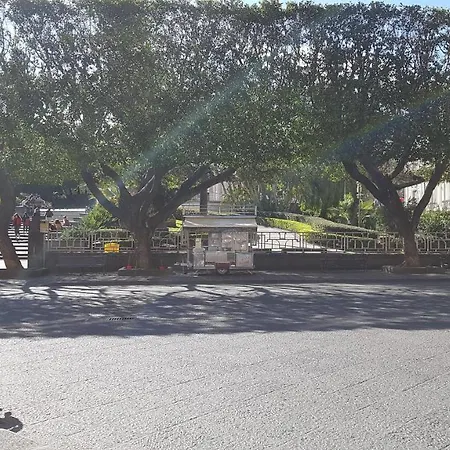 Giardino Bellini-centro Bed & Breakfast