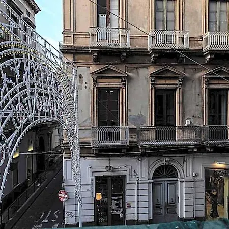 Oda ve Kahvaltı Giardino Bellini-centro 4*